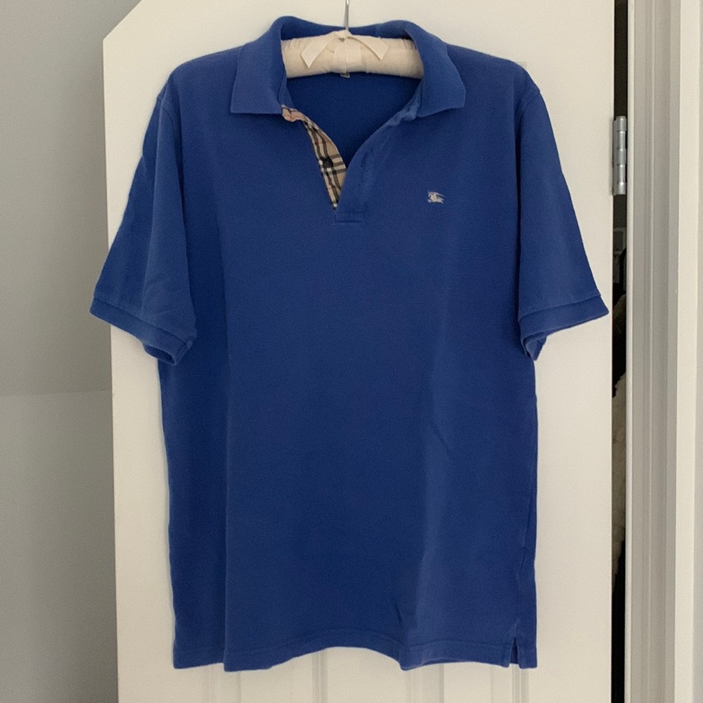 Mens Burberry polo. Size Large.